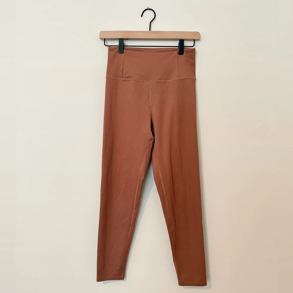 Girlfriend Collective High Rise Rib Leggings in Rye Brown Size Small - Picture 2 of 7